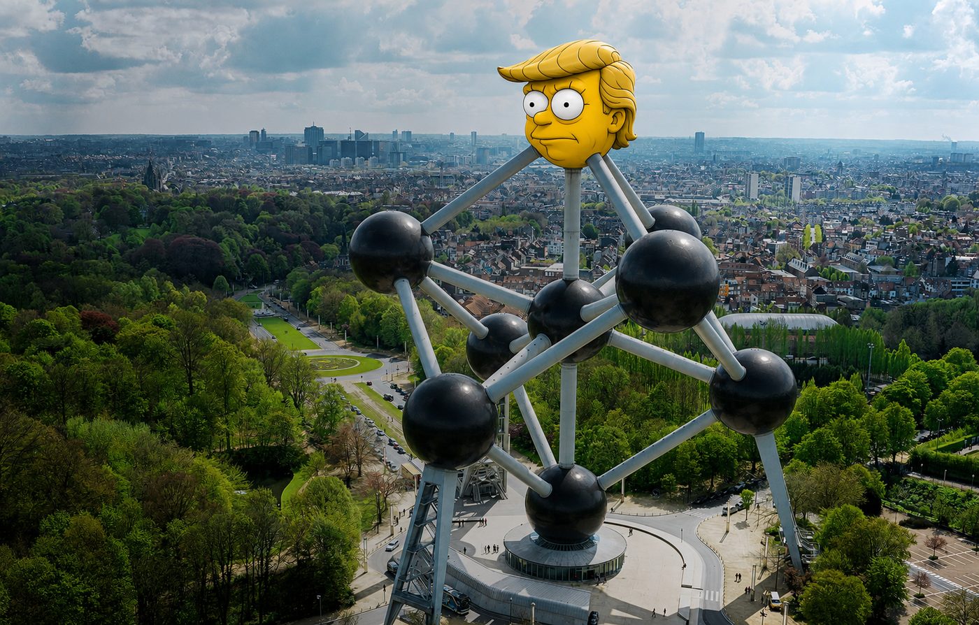 The Trumpified Atomium (after)